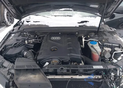 2010 Audi A4 2.0T Premium z USA, uszkodzony, nr VIN WAUFFAFL6AN067915